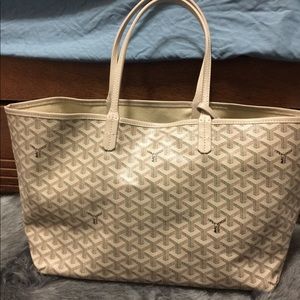 St Louis White/Cream Tote (Med) Reserved)